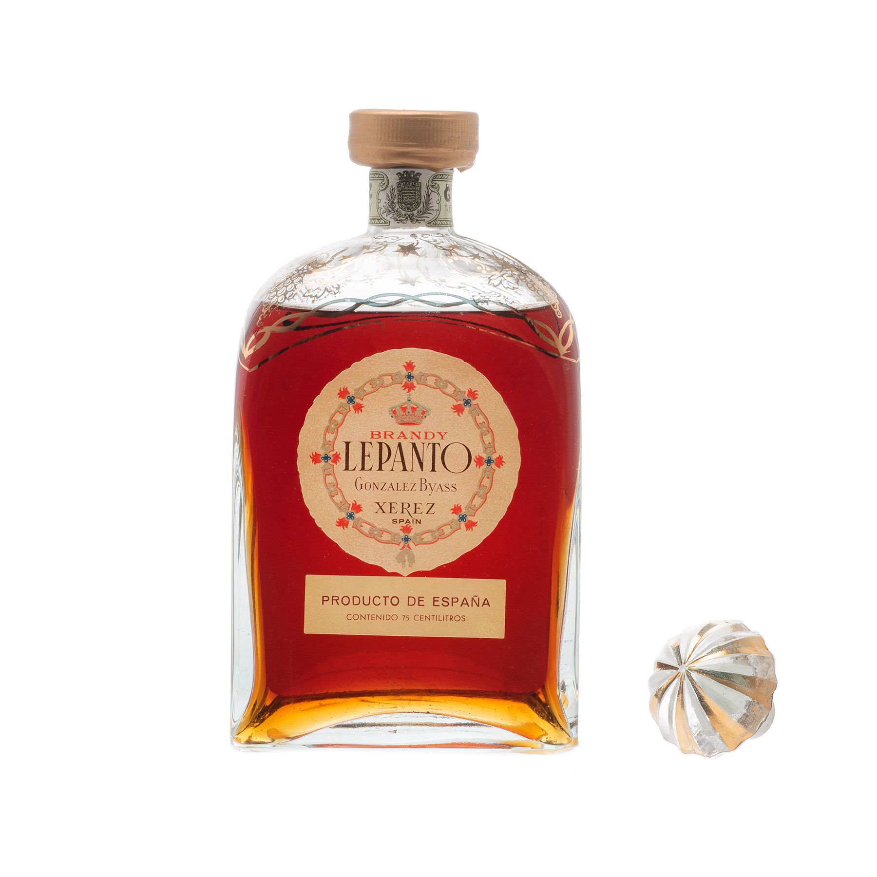 Lepanto. Brandy. González Byass. Xerez - España. En estuche de tercipelo rojo y tapa licorera. sold at auction on 10th August  | Morton Subastas bottle from González Byass Lepanto Cellars