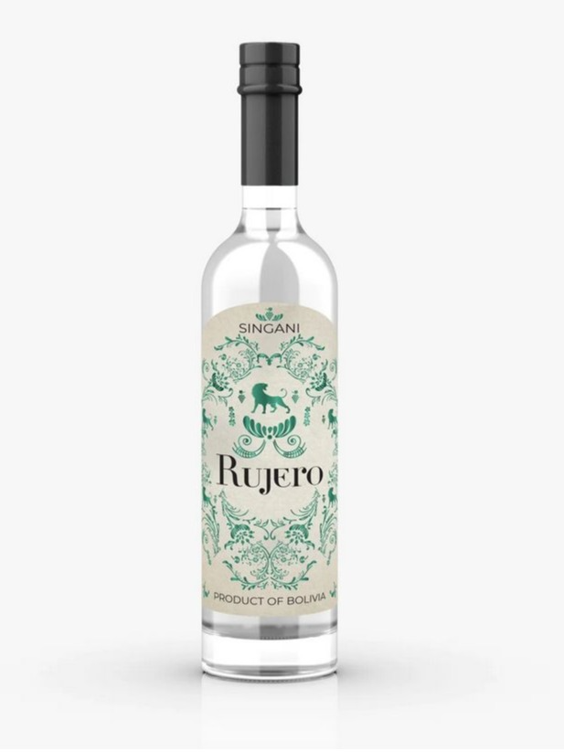 Bolivian Recipes: Cocktail Singani Sour | Bolivianita.de bottle from Bodegas y Viñedos Rujero