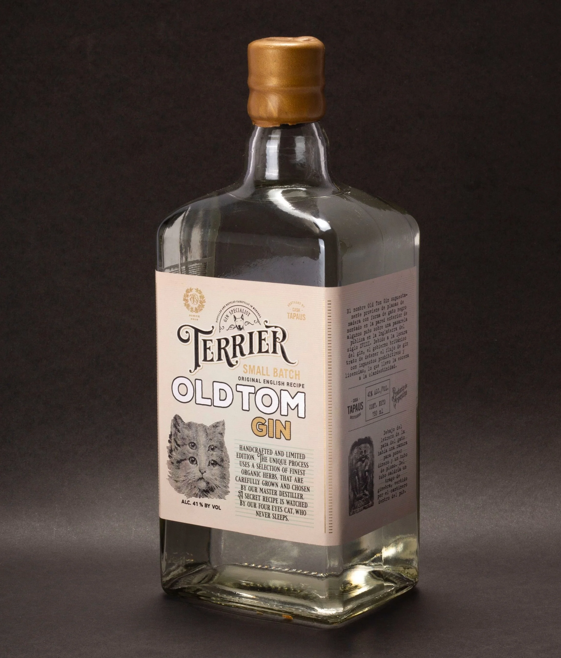 El gran ganador: Gin Terrier Old Tom de Casa Tapaus — Vinos y Negocios - Donde se encuentran los Profesionales del Trade de Vinos y Spirits de la Argentina bottle from Filliers Distillery Old Tom Works